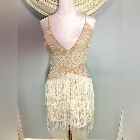 Missguided Dresses | Missguided Dress Embroidered Tassel Detail Bodycon Dress Sz 6 - Gatesby Flapper | Color: Cream | Size: 6